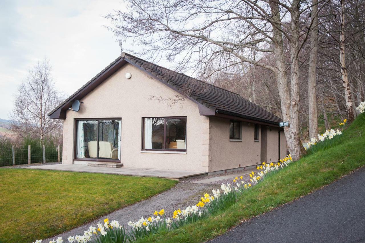 Achmony Holidays Villa Drumnadrochit Exterior foto